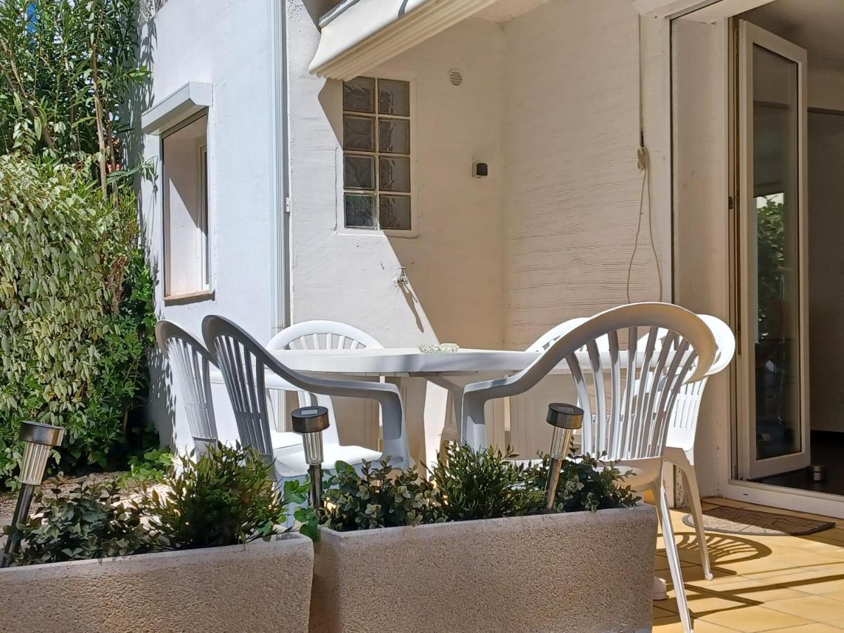 Saint-Pierre-la-Mer  Cote Indigo - Villa 7 Personnes, 3 Chambres, 3 Terrasses - A 150 De La Mer מראה חיצוני תמונה