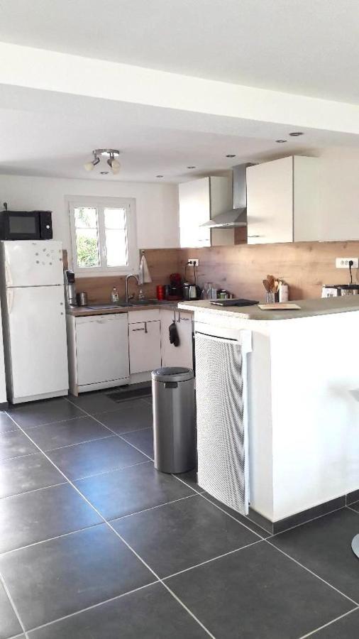 Saint-Pierre-la-Mer  Cote Indigo - Villa 7 Personnes, 3 Chambres, 3 Terrasses - A 150 De La Mer מראה חיצוני תמונה