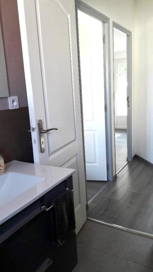 Saint-Pierre-la-Mer  Cote Indigo - Villa 7 Personnes, 3 Chambres, 3 Terrasses - A 150 De La Mer מראה חיצוני תמונה