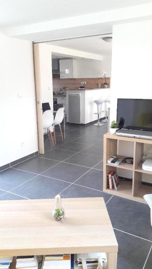 Saint-Pierre-la-Mer  Cote Indigo - Villa 7 Personnes, 3 Chambres, 3 Terrasses - A 150 De La Mer מראה חיצוני תמונה